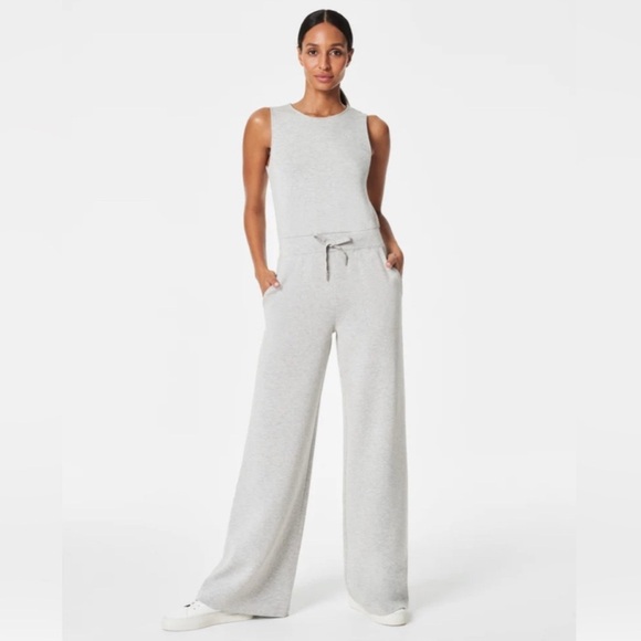 NWT SPANX AirEssentials Light Gray Sleeveless Jumpsuit- extra large petite - Picture 1 of 6